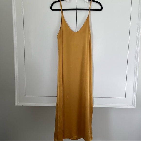 Reformation Dresses & Skirts - Reformation NWT Sofia Dress